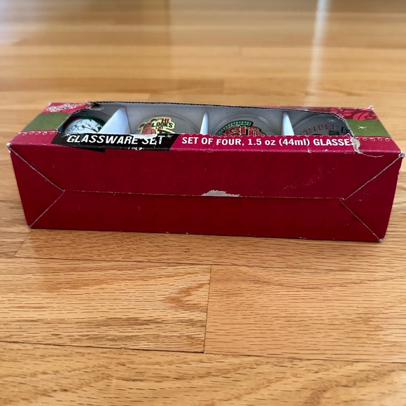 A Christmas Story Set of Four Shot Glasses Glassware Set NIB - Picture 13 of 16